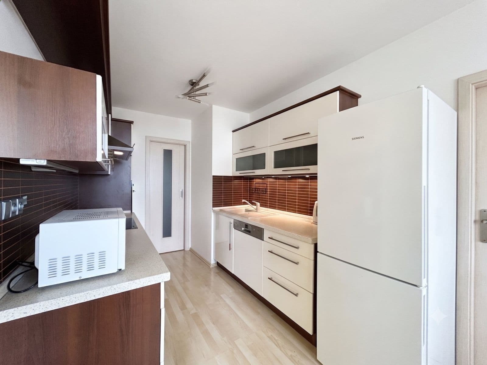 Prenájom bytu 3-izbový 78 m², Pšenčíkova, Praha, Praha Prenájom bytu 3-izbový 78 m², Pšenčíkova, Praha, Praha