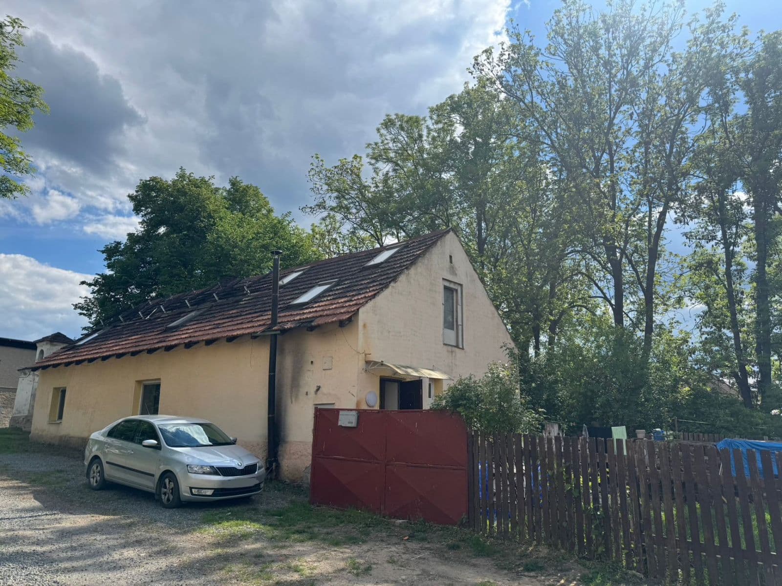 Prenájom domu 200 m², pozemek 100 m², Úžice, Středočeský kraj Prenájom domu 200 m², pozemek 100 m², Úžice, Středočeský kraj