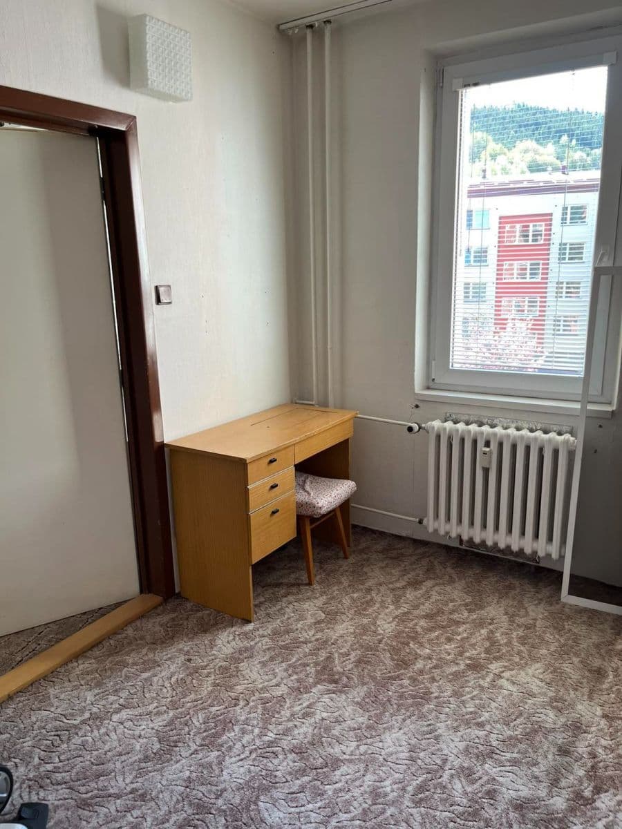Predaj bytu 2-izbový 38 m², Okružní, Vsetín, Zlínský kraj Predaj bytu 2-izbový 38 m², Okružní, Vsetín, Zlínský kraj