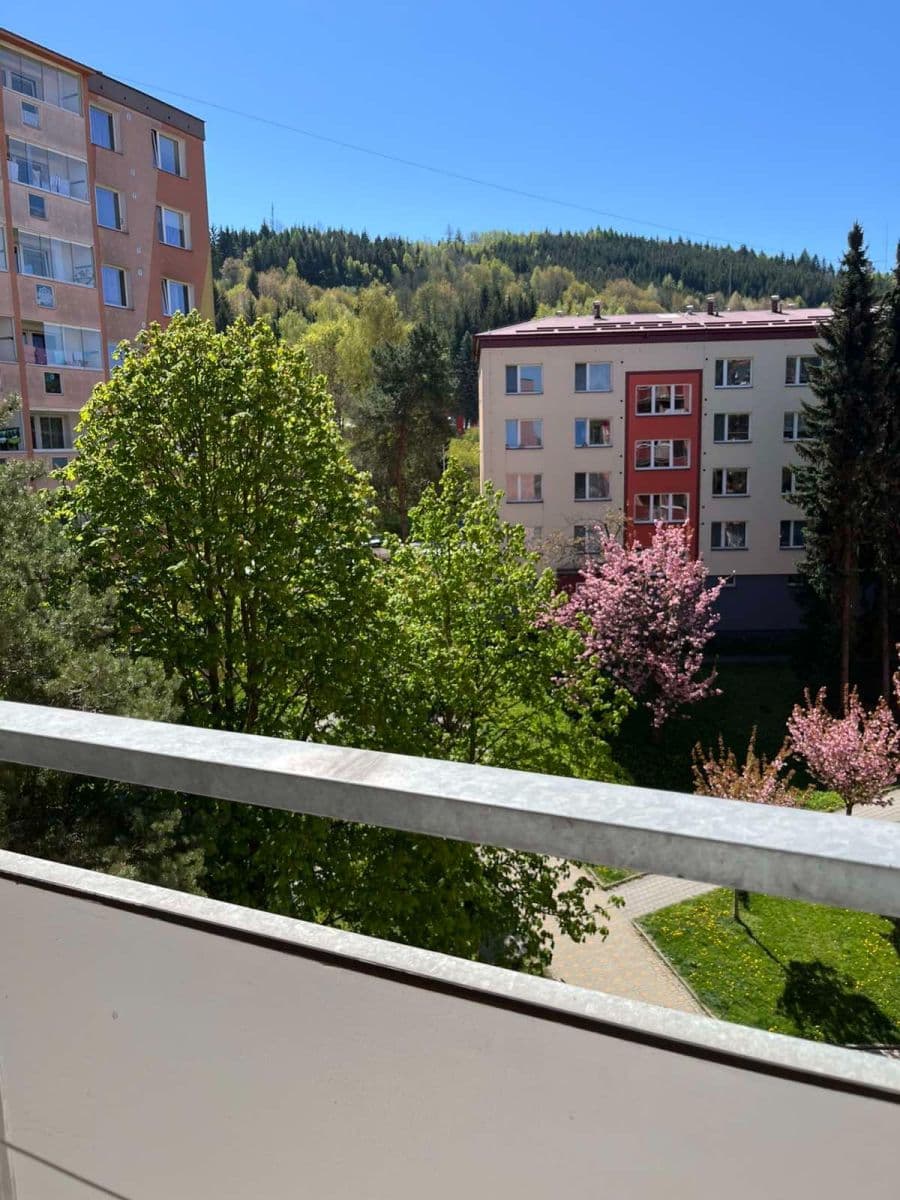 Predaj bytu 2-izbový 38 m², Okružní, Vsetín, Zlínský kraj Predaj bytu 2-izbový 38 m², Okružní, Vsetín, Zlínský kraj