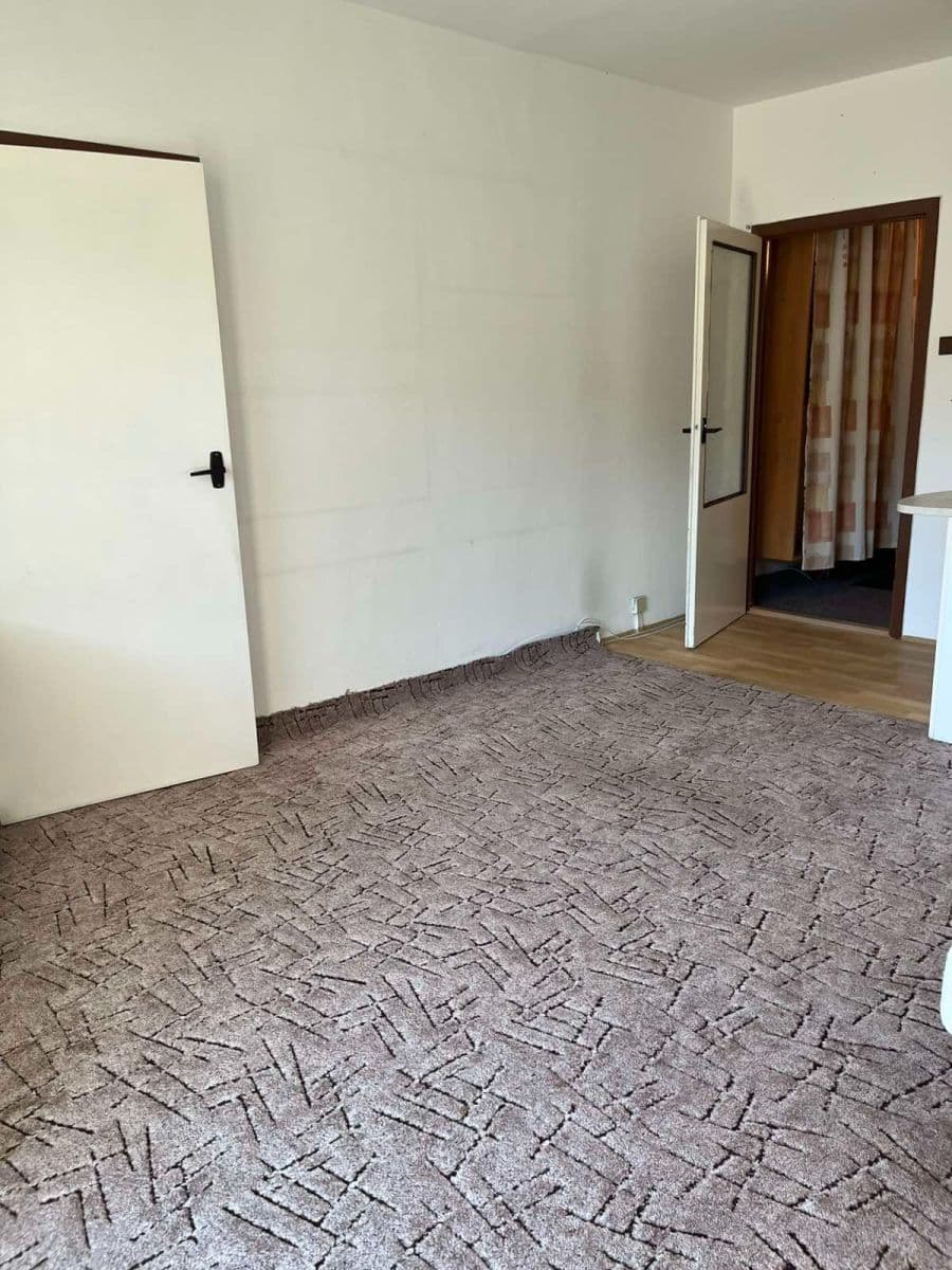 Predaj bytu 2-izbový 38 m², Okružní, Vsetín, Zlínský kraj Predaj bytu 2-izbový 38 m², Okružní, Vsetín, Zlínský kraj