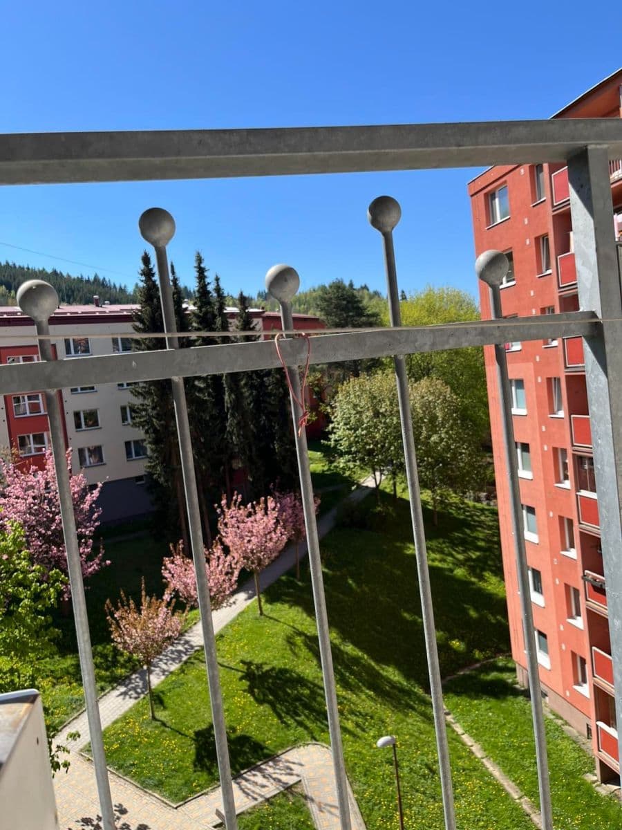Predaj bytu 2-izbový 38 m², Okružní, Vsetín, Zlínský kraj Predaj bytu 2-izbový 38 m², Okružní, Vsetín, Zlínský kraj