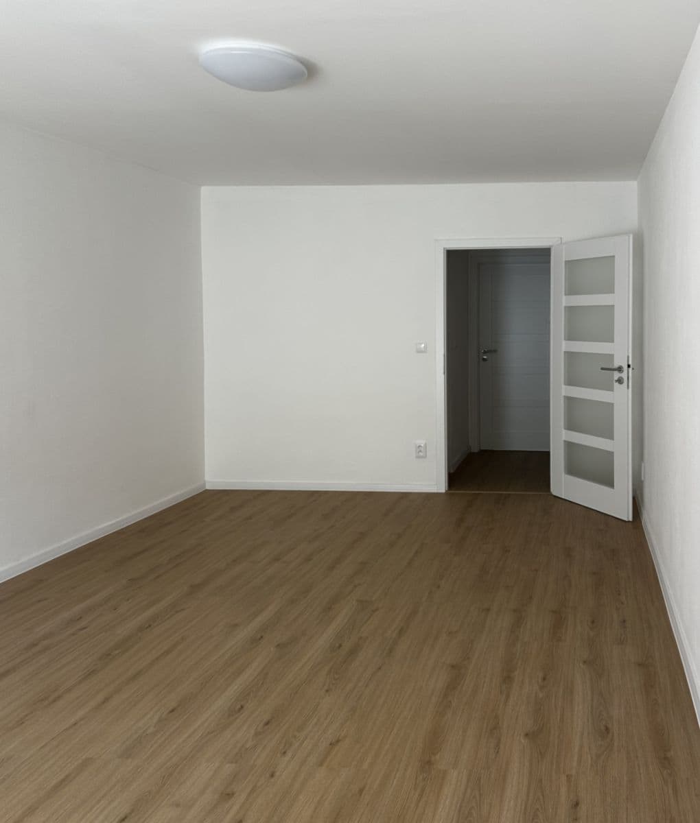 Prenájom bytu 2-izbový 55 m², Lumírova, Ostrava, Moravskoslezský kraj Prenájom bytu 2-izbový 55 m², Lumírova, Ostrava, Moravskoslezský kraj
