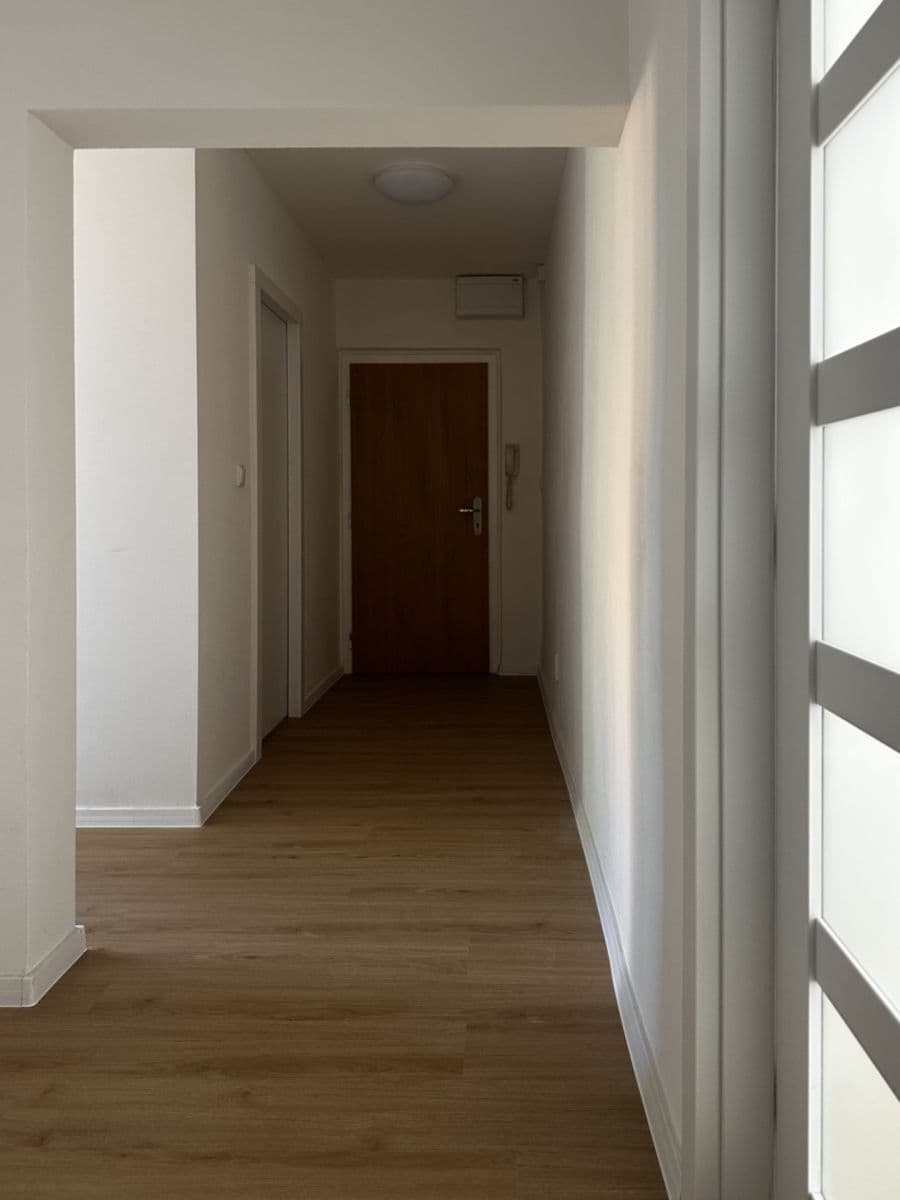 Prenájom bytu 2-izbový 55 m², Lumírova, Ostrava, Moravskoslezský kraj Prenájom bytu 2-izbový 55 m², Lumírova, Ostrava, Moravskoslezský kraj