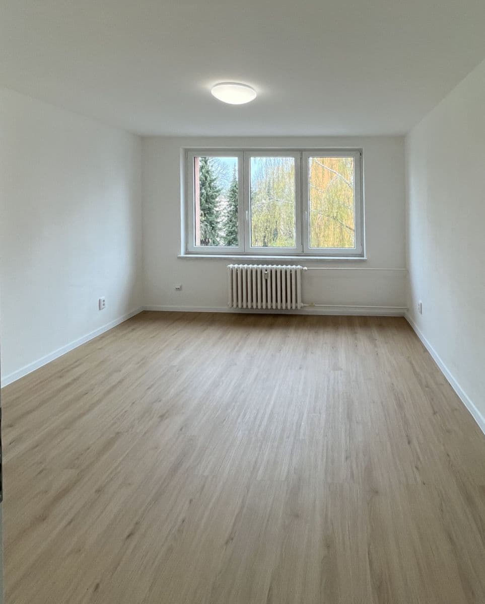 Prenájom bytu 2-izbový 55 m², Lumírova, Ostrava, Moravskoslezský kraj Prenájom bytu 2-izbový 55 m², Lumírova, Ostrava, Moravskoslezský kraj