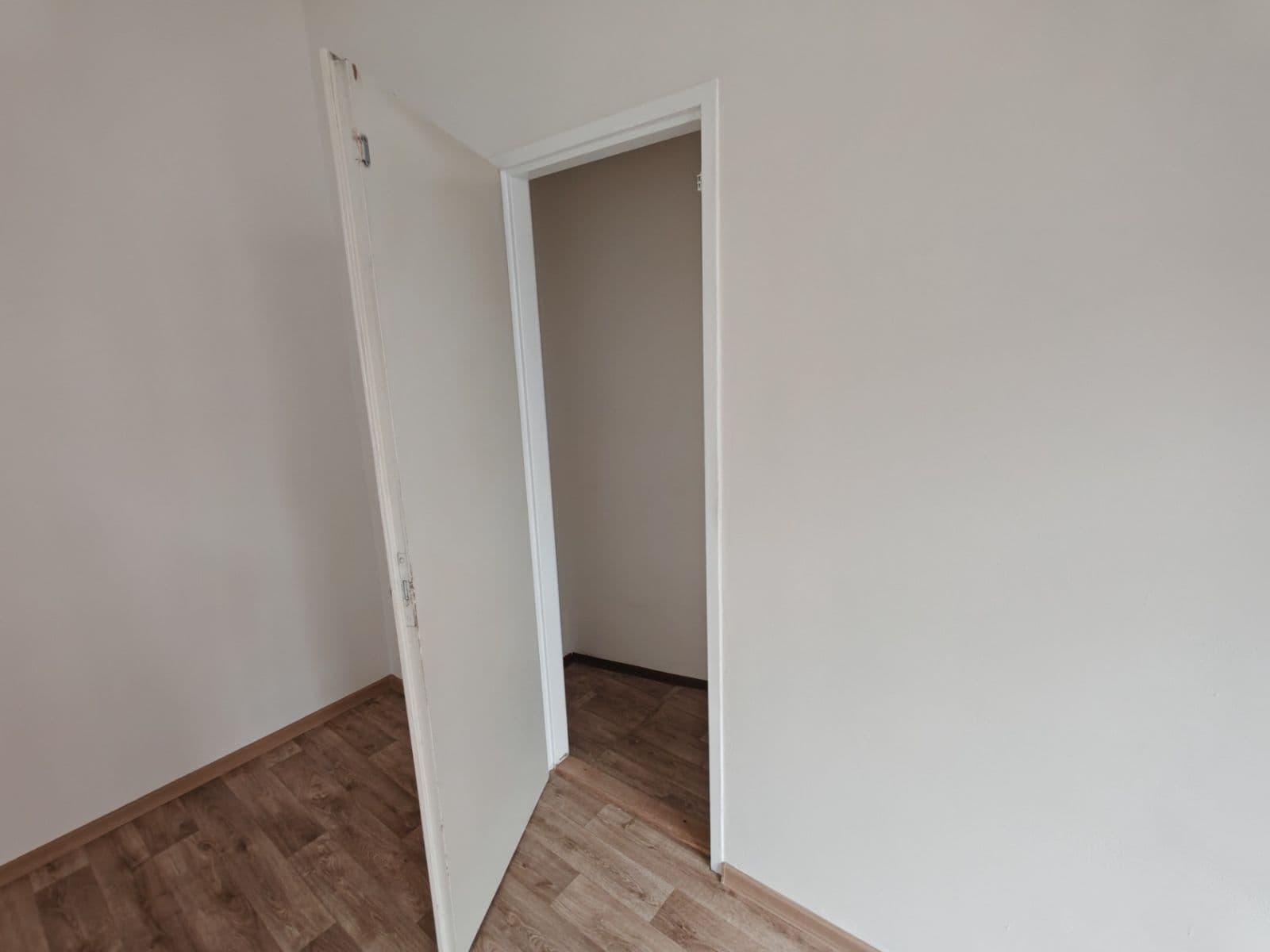 Prenájom bytu 2-izbový 50 m², U Elektrárny, Praha, Praha Prenájom bytu 2-izbový 50 m², U Elektrárny, Praha, Praha