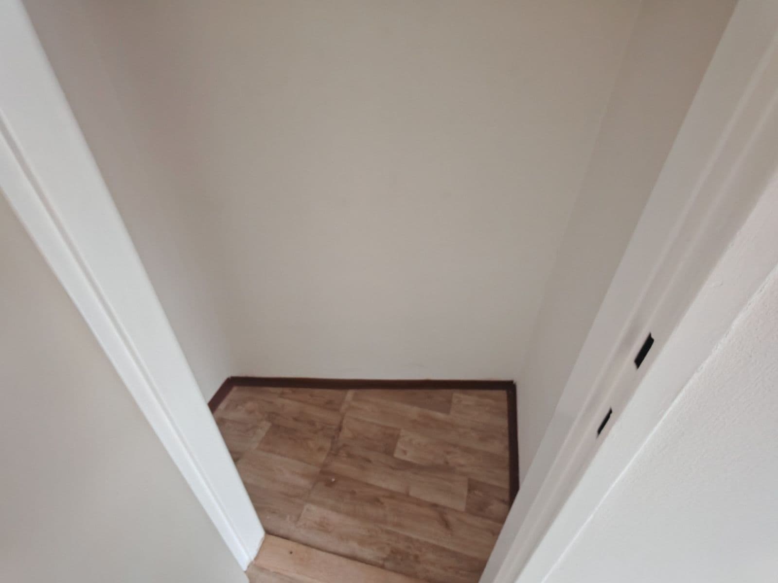 Prenájom bytu 2-izbový 50 m², U Elektrárny, Praha, Praha Prenájom bytu 2-izbový 50 m², U Elektrárny, Praha, Praha