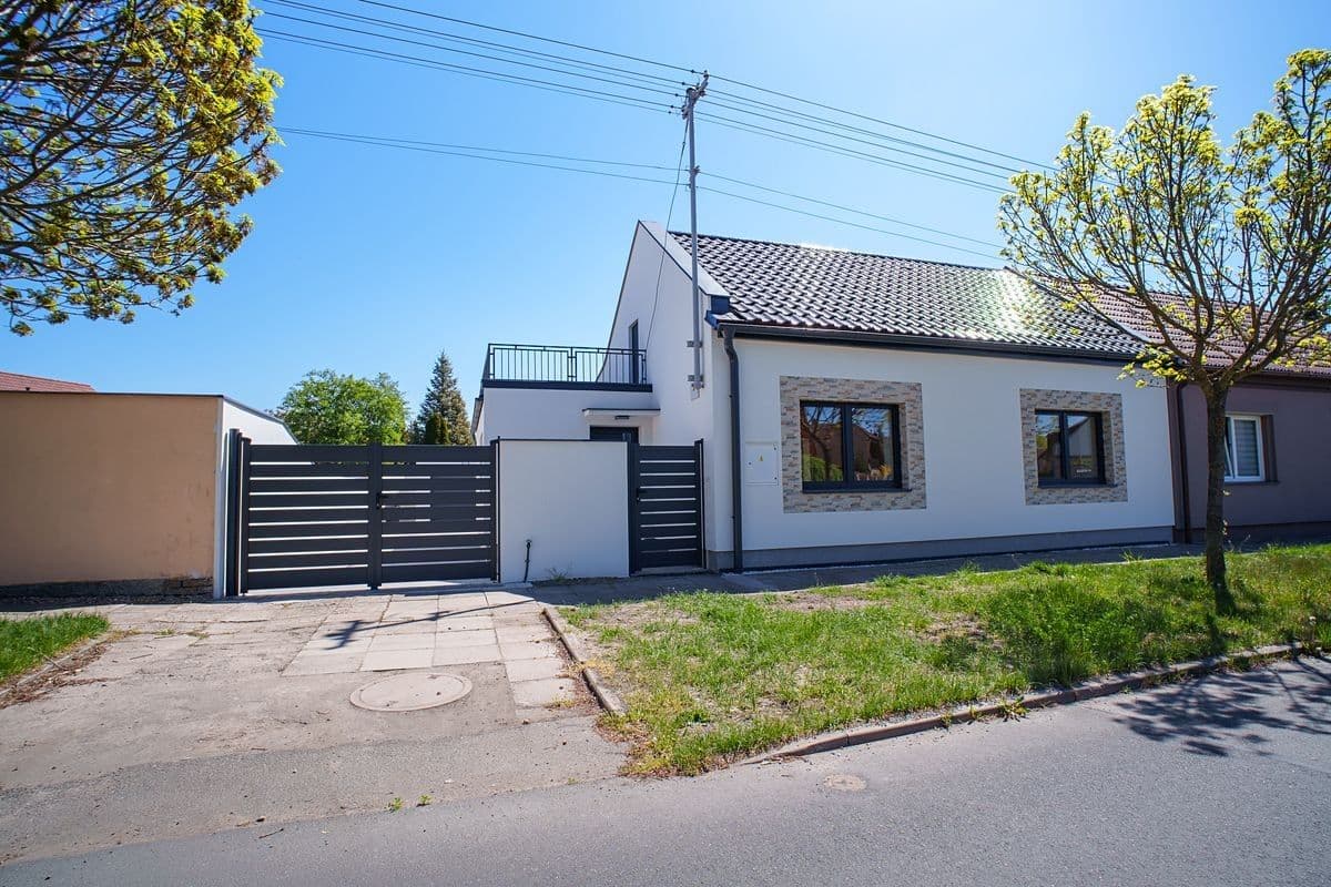 Predaj domu 141 m², pozemek 396 m², Kolínská, Kolín, Středočeský kraj Predaj domu 141 m², pozemek 396 m², Kolínská, Kolín, Středočeský kraj