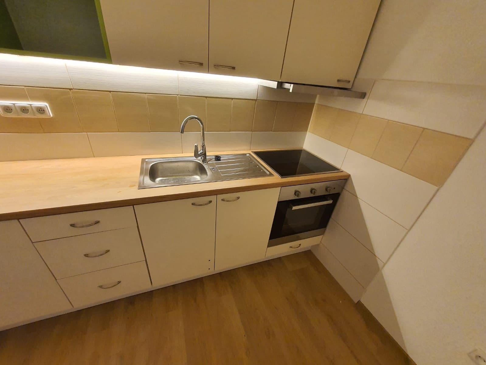 Prenájom bytu 2-izbový 58 m², Horní Benešov, Moravskoslezský kraj Prenájom bytu 2-izbový 58 m², Horní Benešov, Moravskoslezský kraj