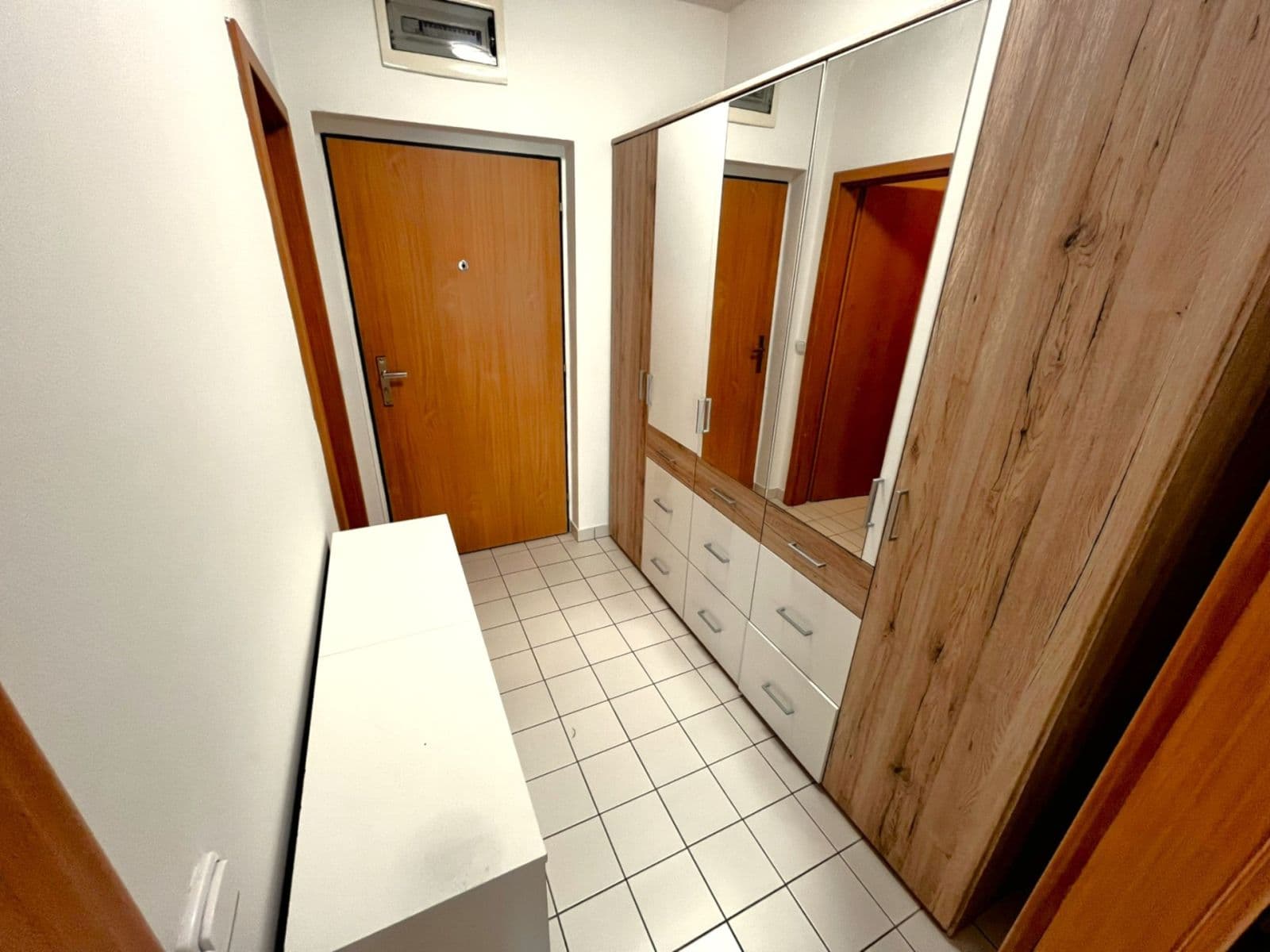 Prenájom bytu 1-izbový 39 m², Kosmova, Brno, Jihomoravský kraj Prenájom bytu 1-izbový 39 m², Kosmova, Brno, Jihomoravský kraj