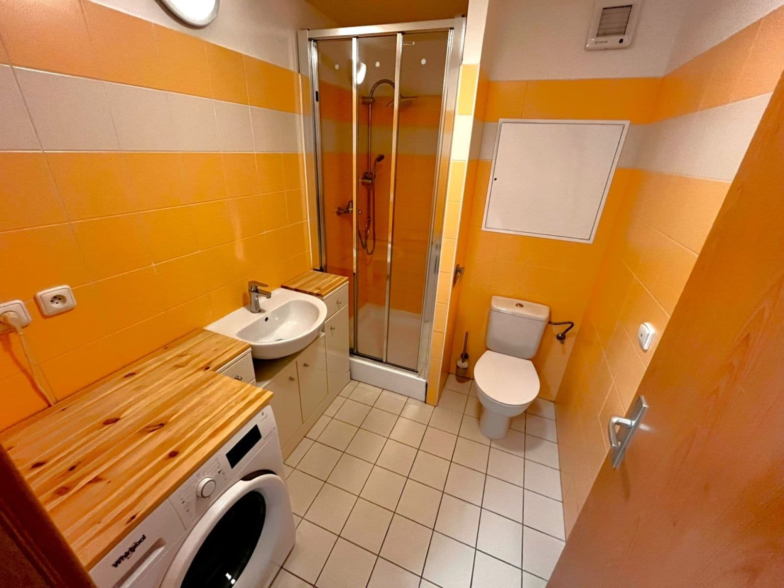 Prenájom bytu 1-izbový 39 m², Kosmova, Brno, Jihomoravský kraj Prenájom bytu 1-izbový 39 m², Kosmova, Brno, Jihomoravský kraj