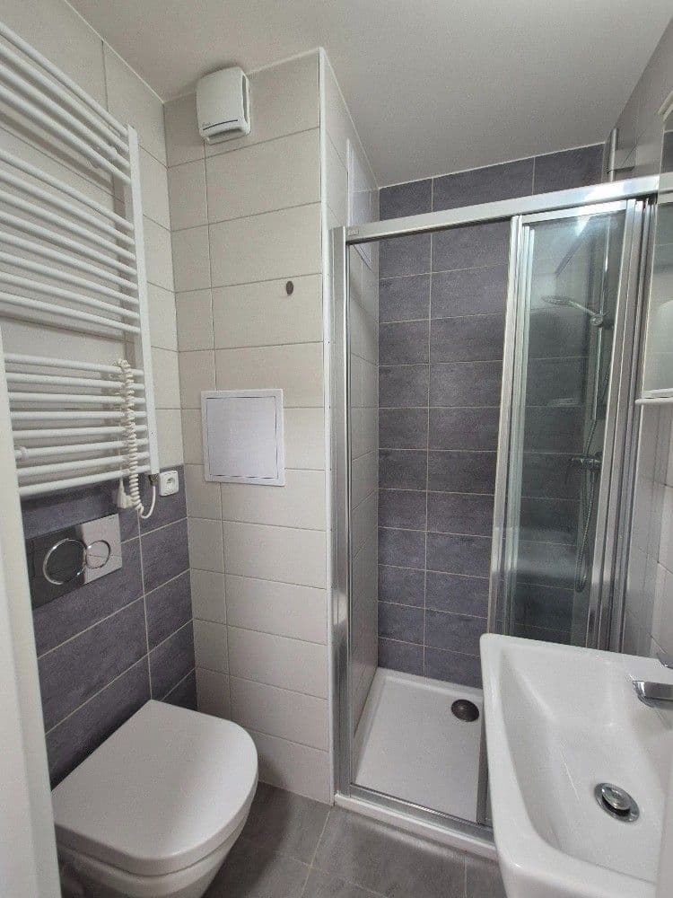 Prenájom bytu 1-izbový 18 m², U Lidového domu, Praha, Praha Prenájom bytu 1-izbový 18 m², U Lidového domu, Praha, Praha