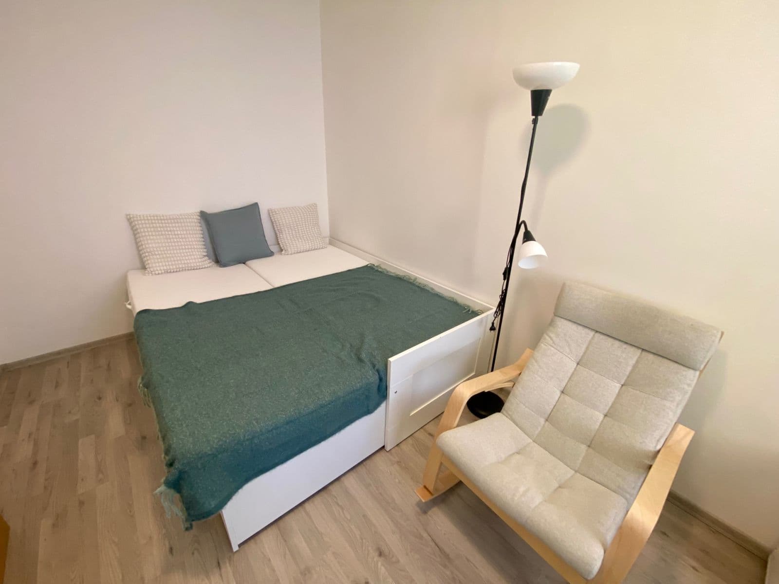 Prenájom bytu 1-izbový 34 m², Vazovova, Praha, Praha Prenájom bytu 1-izbový 34 m², Vazovova, Praha, Praha