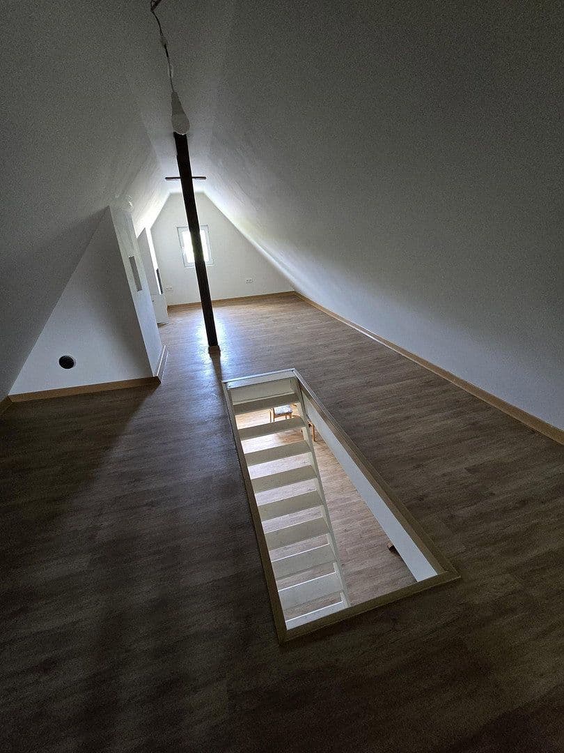 Prenájom bytu 6-izbový 140 m², Wehingen, Bádensko-Wurttembersko Prenájom bytu 6-izbový 140 m², Wehingen, Bádensko-Wurttembersko