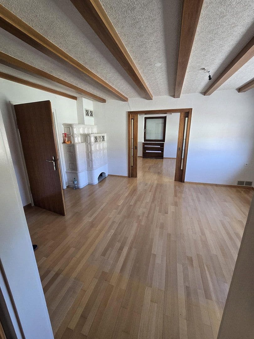 Prenájom bytu 6-izbový 140 m², Wehingen, Bádensko-Wurttembersko Prenájom bytu 6-izbový 140 m², Wehingen, Bádensko-Wurttembersko