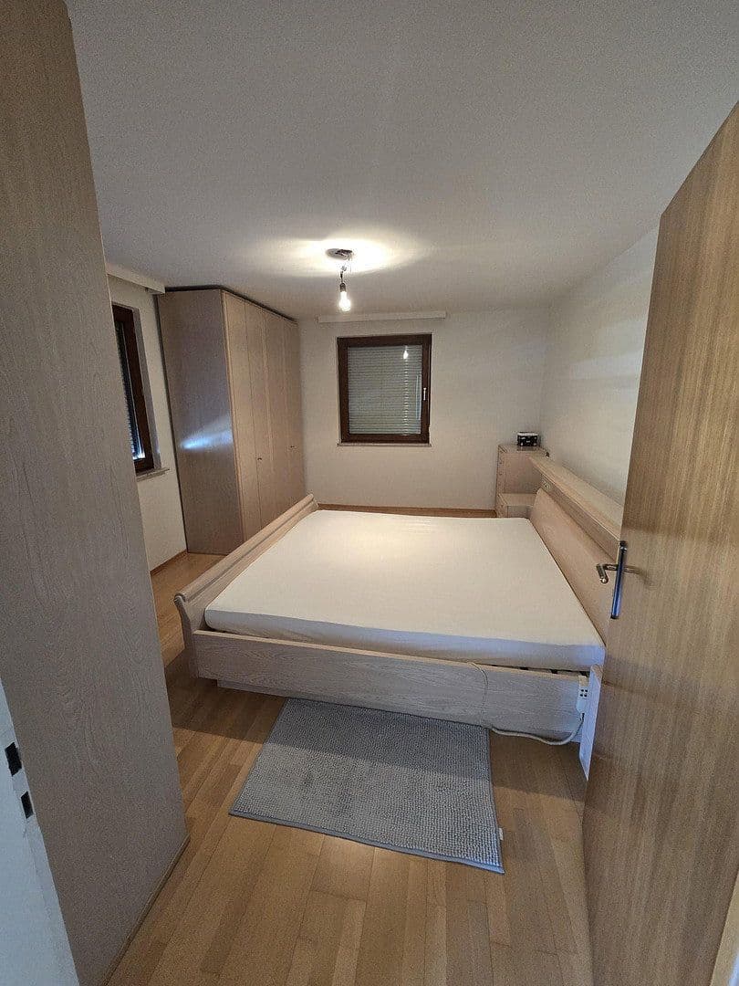 Prenájom bytu 6-izbový 140 m², Wehingen, Bádensko-Wurttembersko Prenájom bytu 6-izbový 140 m², Wehingen, Bádensko-Wurttembersko