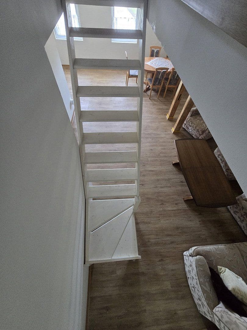 Prenájom bytu 6-izbový 140 m², Wehingen, Bádensko-Wurttembersko Prenájom bytu 6-izbový 140 m², Wehingen, Bádensko-Wurttembersko