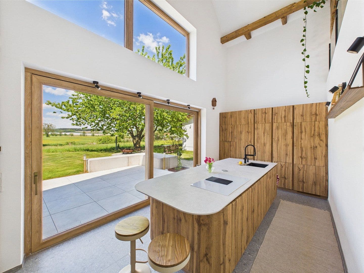 Predaj domu 265 m², pozemek 4.609 m², Frontenhausen, Bavorsko Predaj domu 265 m², pozemek 4.609 m², Frontenhausen, Bavorsko