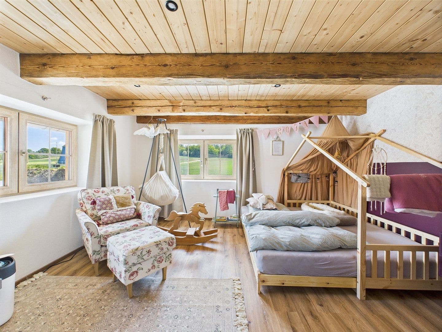 Predaj domu 265 m², pozemek 4.609 m², Frontenhausen, Bavorsko Predaj domu 265 m², pozemek 4.609 m², Frontenhausen, Bavorsko