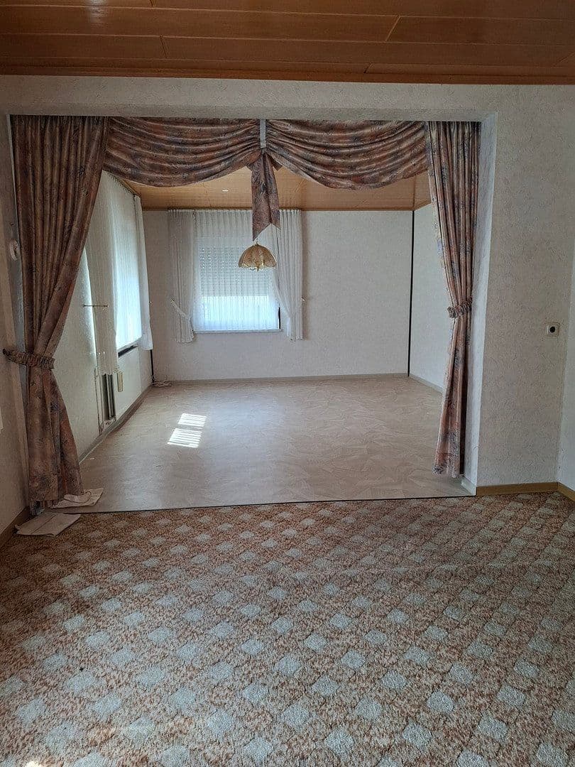 Predaj domu 195 m², pozemek 976 m², Heringen (Werra), Hesensko Predaj domu 195 m², pozemek 976 m², Heringen (Werra), Hesensko