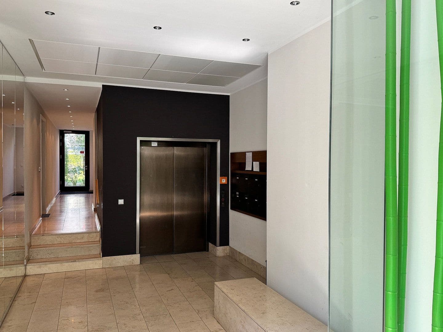 Predaj bytu 4-izbový 141 m², Düsseldorfer Straße 28, Berlin, Berlín Predaj bytu 4-izbový 141 m², Düsseldorfer Straße 28, Berlin, Berlín