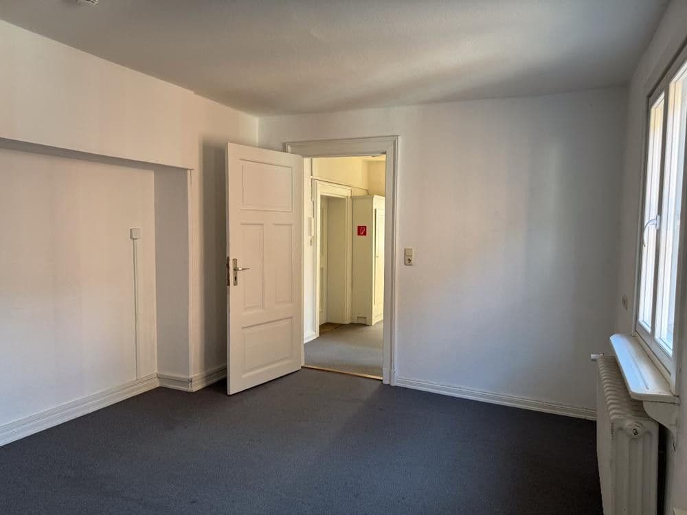 Prenájom kancelárie 31 m², Am Berge 35, Lüneburg, Dolné Sasko Prenájom kancelárie 31 m², Am Berge 35, Lüneburg, Dolné Sasko