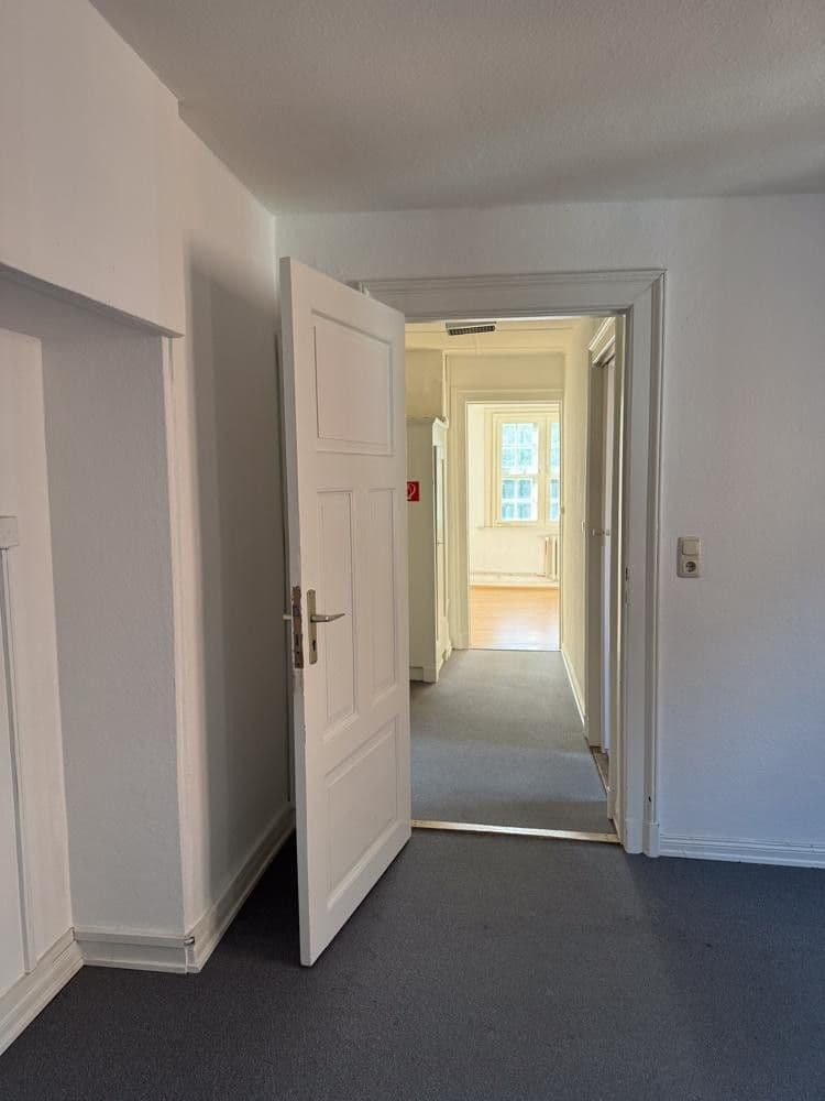Prenájom kancelárie 31 m², Am Berge 35, Lüneburg, Dolné Sasko Prenájom kancelárie 31 m², Am Berge 35, Lüneburg, Dolné Sasko