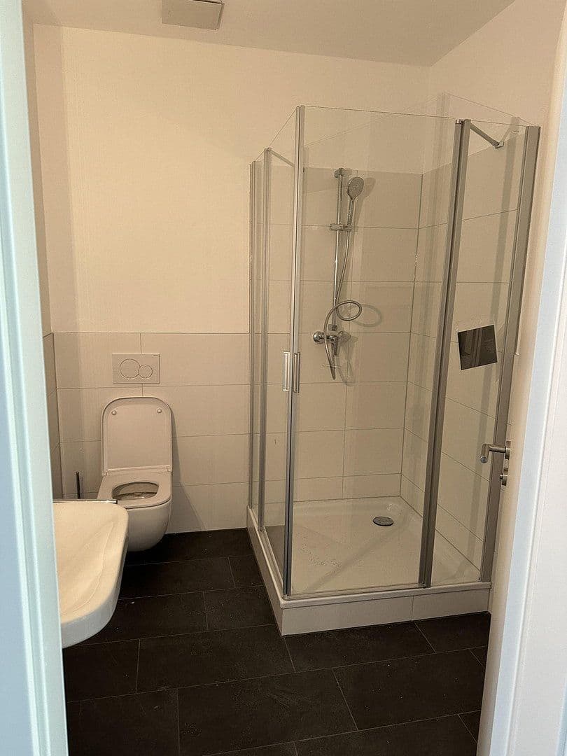 Prenájom bytu 3-izbový 82 m², Nymphenburger Straße 166, München, Bavorsko Prenájom bytu 3-izbový 82 m², Nymphenburger Straße 166, München, Bavorsko