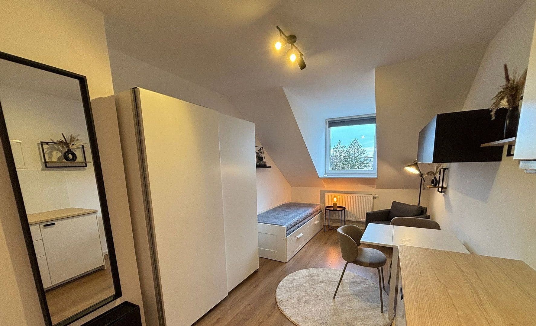 Prenájom bytu 4-izbový 75 m², Gmunder Straße 28, München, Bavorsko Prenájom bytu 4-izbový 75 m², Gmunder Straße 28, München, Bavorsko