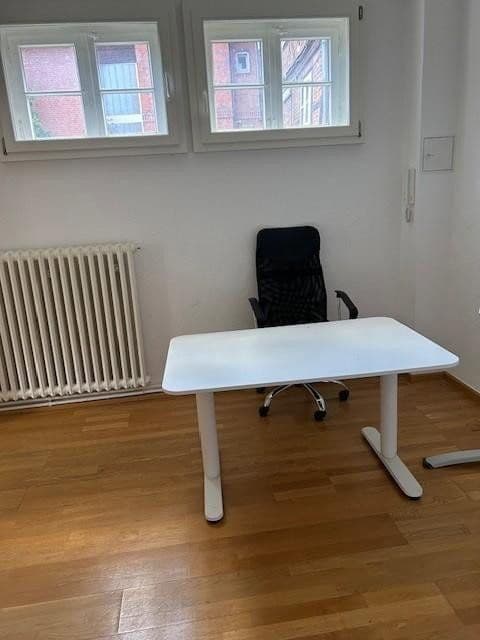 Prenájom kancelárie 25 m², Am Berge 35, Lüneburg, Dolné Sasko Prenájom kancelárie 25 m², Am Berge 35, Lüneburg, Dolné Sasko