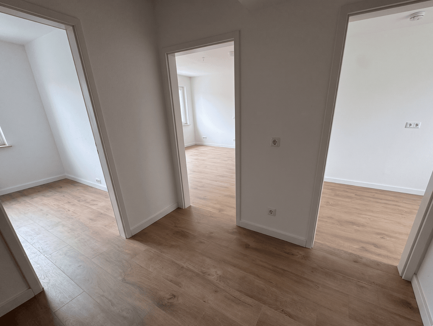 Prenájom bytu 4-izbový 78 m², Neukieritzsch, Sasko Prenájom bytu 4-izbový 78 m², Neukieritzsch, Sasko