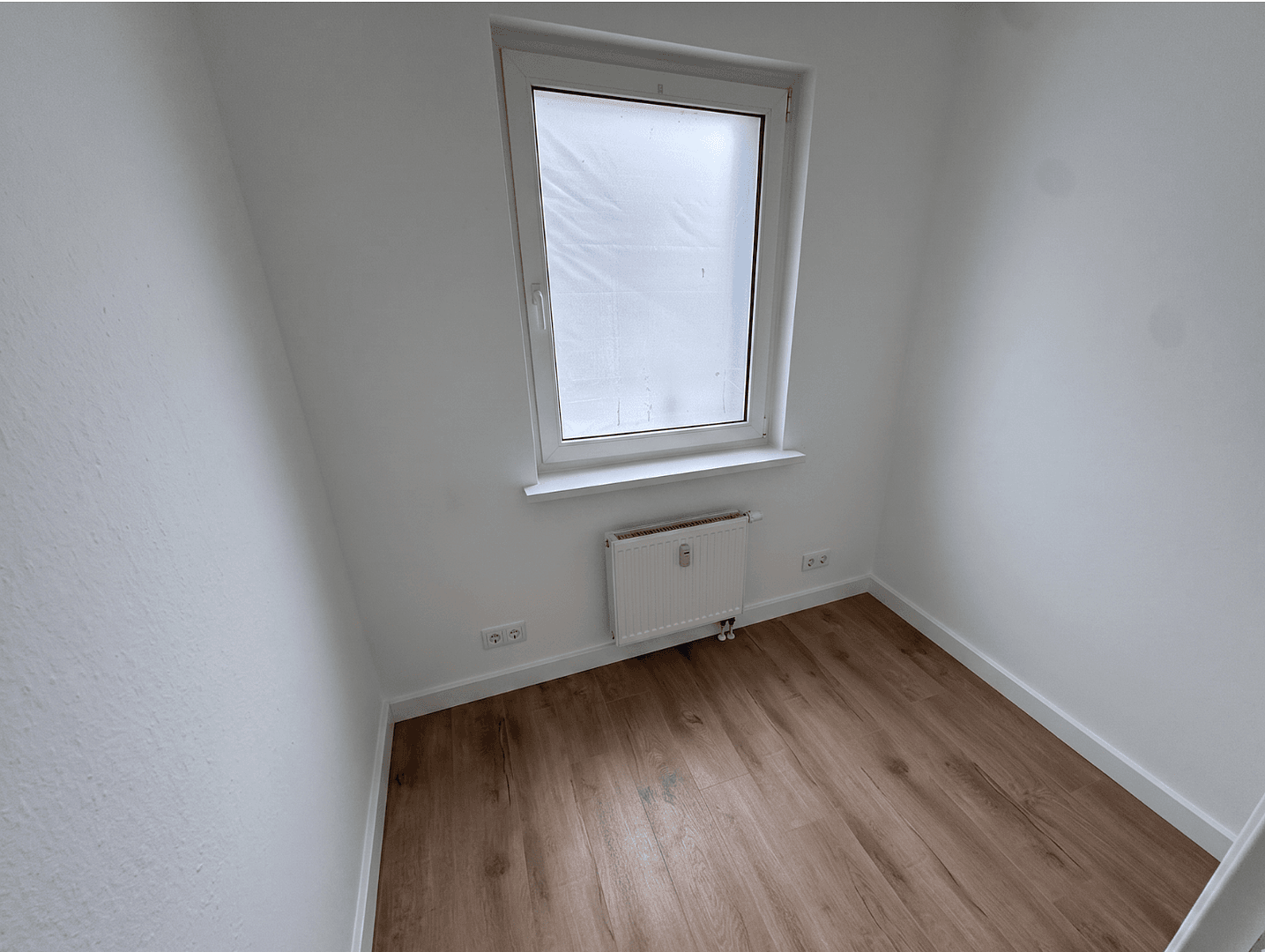 Prenájom bytu 4-izbový 78 m², Neukieritzsch, Sasko Prenájom bytu 4-izbový 78 m², Neukieritzsch, Sasko