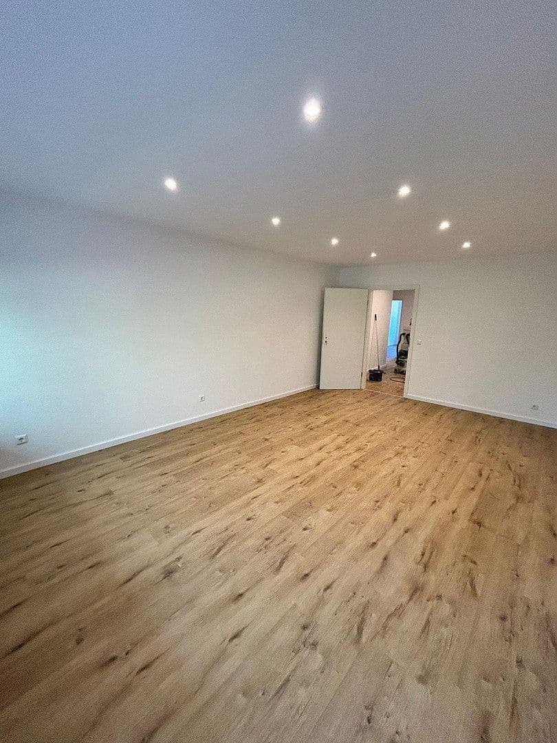 Prenájom bytu 3-izbový 75 m², Fritz Frey Straße 9, Heidelberg, Bádensko-Wurttembersko Prenájom bytu 3-izbový 75 m², Fritz Frey Straße 9, Heidelberg, Bádensko-Wurttembersko