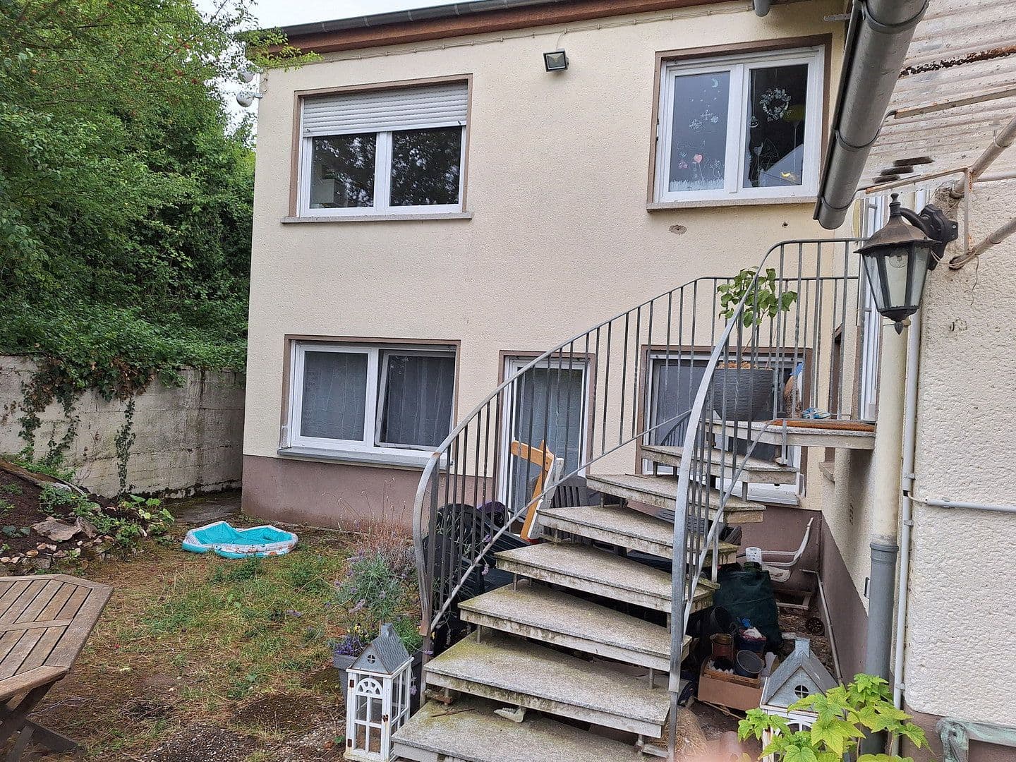 Predaj domu 220 m², pozemek 3.117 m², Lessingstraße 61, Bad Kreuznach, Porýnie-Falcko Predaj domu 220 m², pozemek 3.117 m², Lessingstraße 61, Bad Kreuznach, Porýnie-Falcko