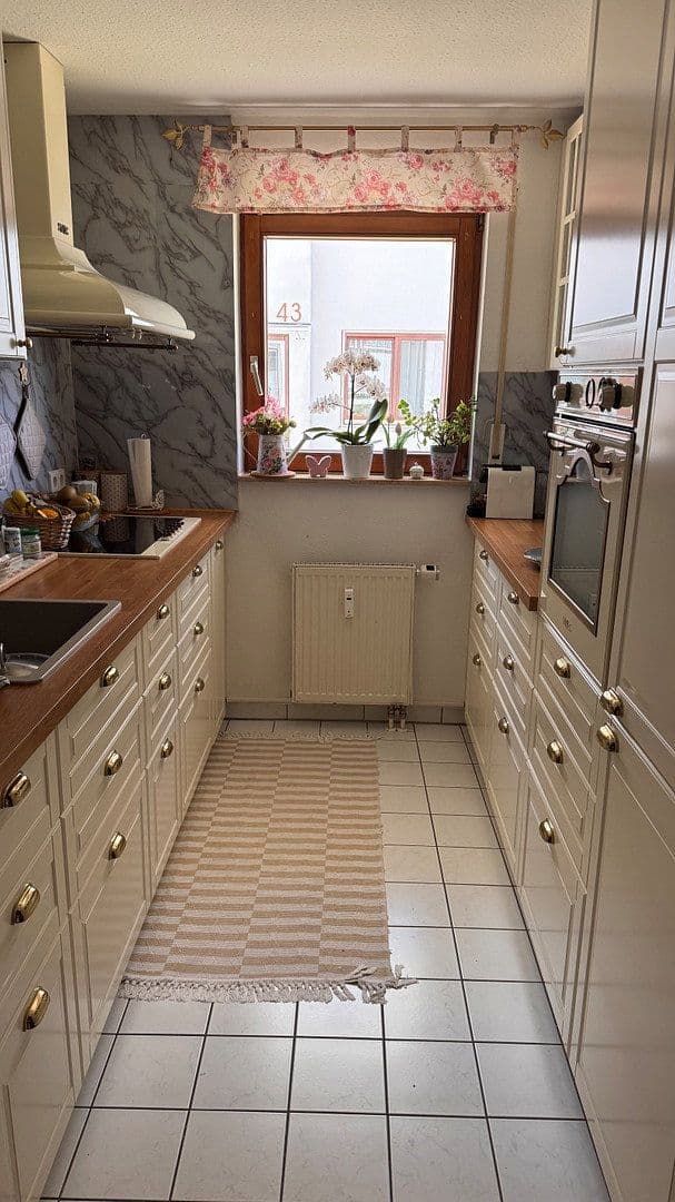 Prenájom bytu 3-izbový 75 m², Beurer Steig 41, Laichingen, Bádensko-Wurttembersko Prenájom bytu 3-izbový 75 m², Beurer Steig 41, Laichingen, Bádensko-Wurttembersko