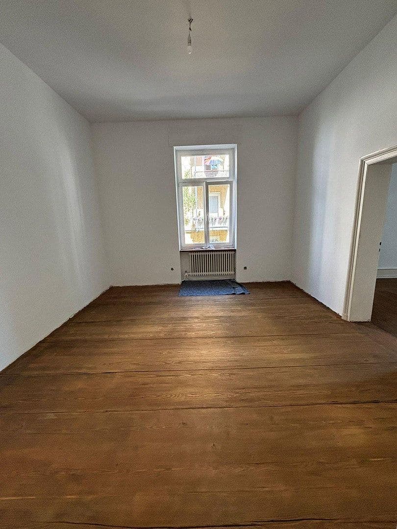 Prenájom bytu 3-izbový 82 m², Frankfurt, Hesensko Prenájom bytu 3-izbový 82 m², Frankfurt, Hesensko