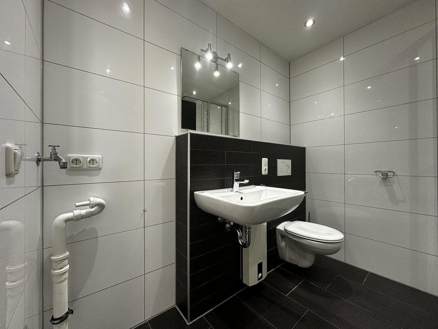 Prenájom bytu 2-izbový 64 m², Übacher Weg 121 + 123, Alsdorf, Severné Porýnie - Westfálsko Prenájom bytu 2-izbový 64 m², Übacher Weg 121 + 123, Alsdorf, Severné Porýnie - Westfálsko