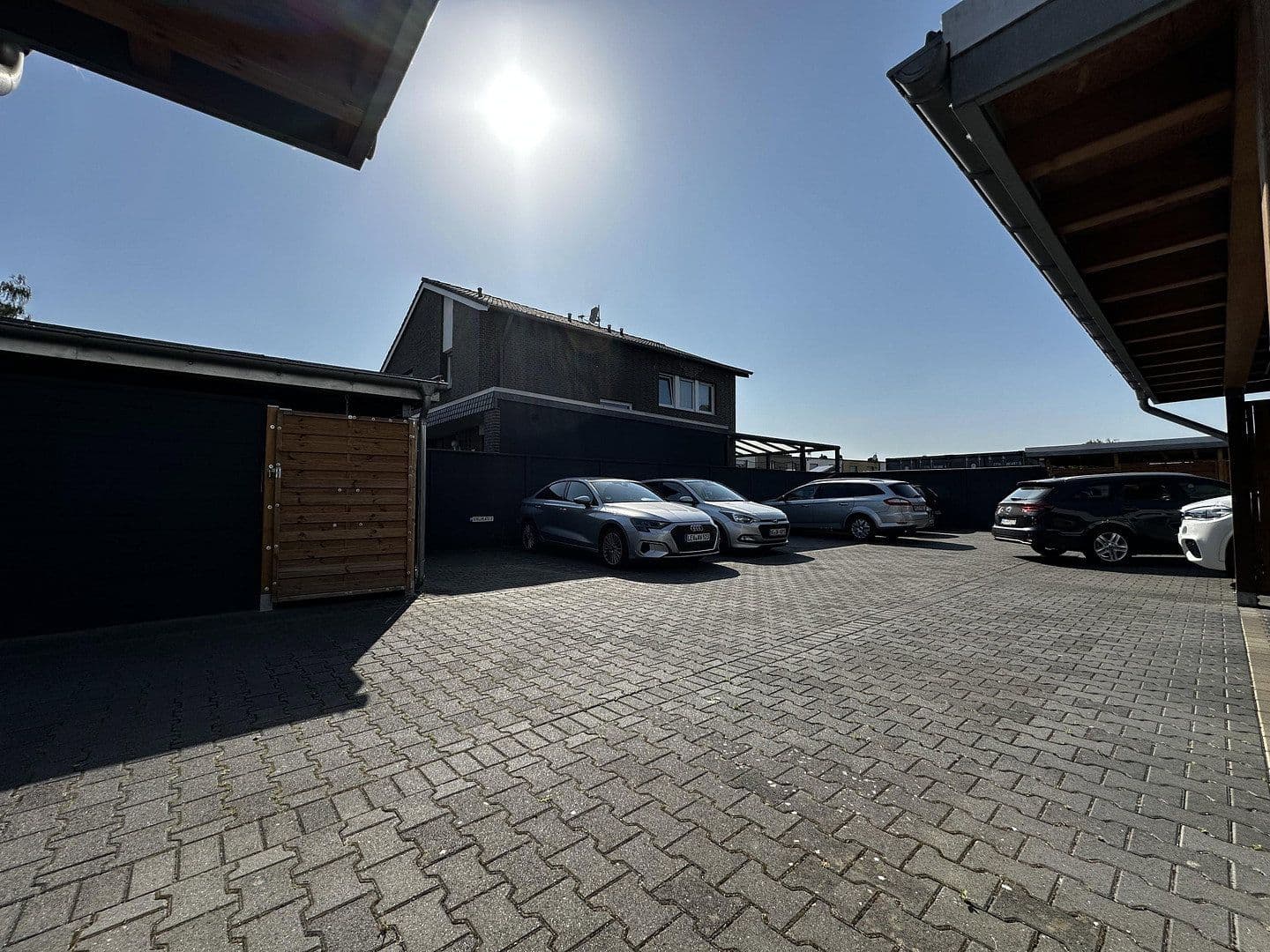 Prenájom bytu 2-izbový 64 m², Übacher Weg 121 + 123, Alsdorf, Severné Porýnie - Westfálsko Prenájom bytu 2-izbový 64 m², Übacher Weg 121 + 123, Alsdorf, Severné Porýnie - Westfálsko