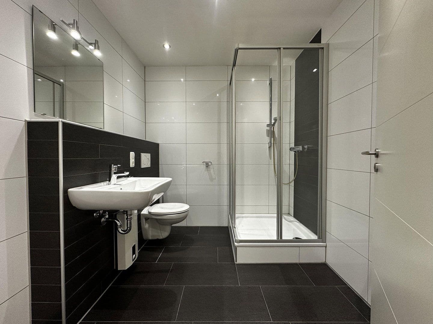 Prenájom bytu 2-izbový 64 m², Übacher Weg 121 + 123, Alsdorf, Severné Porýnie - Westfálsko Prenájom bytu 2-izbový 64 m², Übacher Weg 121 + 123, Alsdorf, Severné Porýnie - Westfálsko