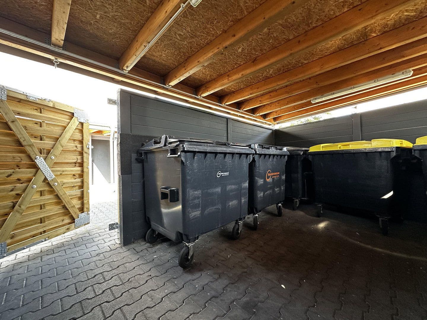 Prenájom bytu 2-izbový 64 m², Übacher Weg 121 + 123, Alsdorf, Severné Porýnie - Westfálsko Prenájom bytu 2-izbový 64 m², Übacher Weg 121 + 123, Alsdorf, Severné Porýnie - Westfálsko