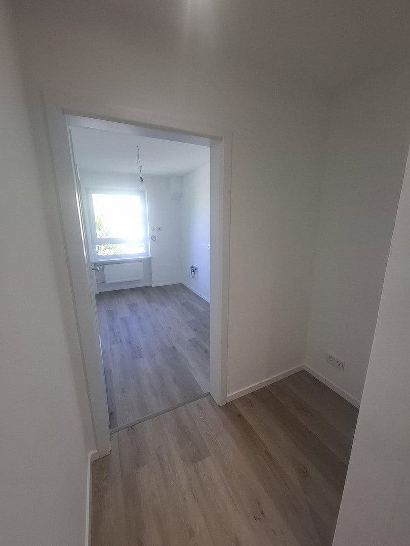 Prenájom bytu 3-izbový 76 m², Unterhaching, Bavorsko Prenájom bytu 3-izbový 76 m², Unterhaching, Bavorsko