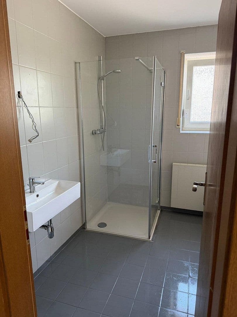 Prenájom bytu 2-izbový 98 m², Eilendorfer Straße 102, Aachen, Severné Porýnie - Westfálsko Prenájom bytu 2-izbový 98 m², Eilendorfer Straße 102, Aachen, Severné Porýnie - Westfálsko
