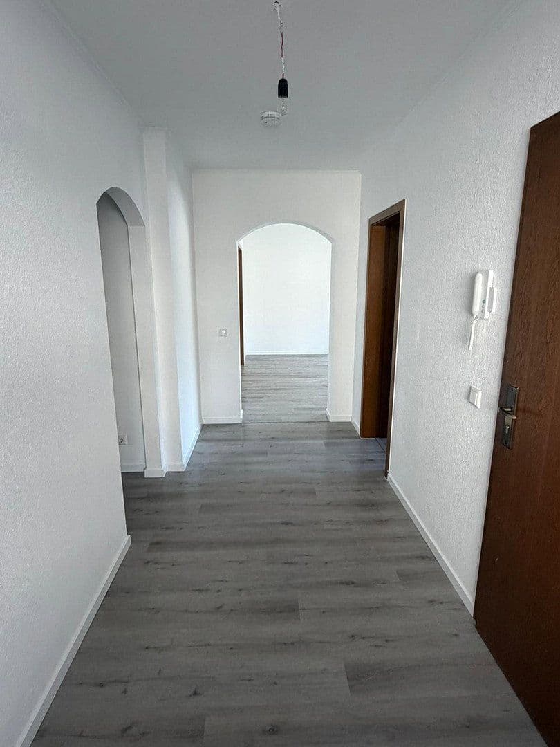 Prenájom bytu 2-izbový 98 m², Eilendorfer Straße 102, Aachen, Severné Porýnie - Westfálsko Prenájom bytu 2-izbový 98 m², Eilendorfer Straße 102, Aachen, Severné Porýnie - Westfálsko