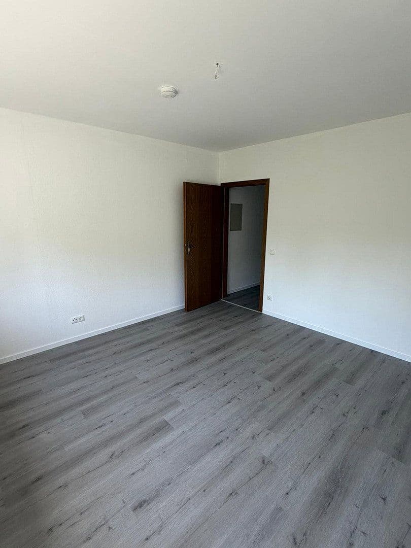 Prenájom bytu 2-izbový 98 m², Eilendorfer Straße 102, Aachen, Severné Porýnie - Westfálsko Prenájom bytu 2-izbový 98 m², Eilendorfer Straße 102, Aachen, Severné Porýnie - Westfálsko
