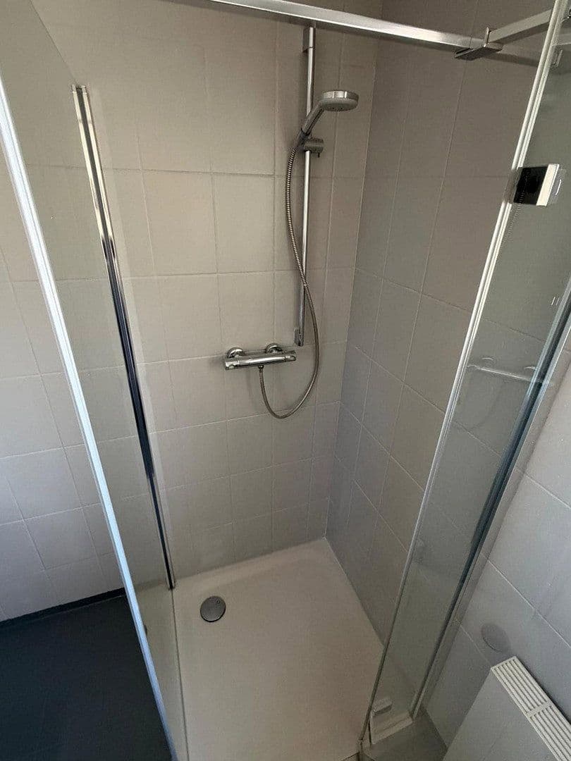 Prenájom bytu 2-izbový 98 m², Eilendorfer Straße 102, Aachen, Severné Porýnie - Westfálsko Prenájom bytu 2-izbový 98 m², Eilendorfer Straße 102, Aachen, Severné Porýnie - Westfálsko