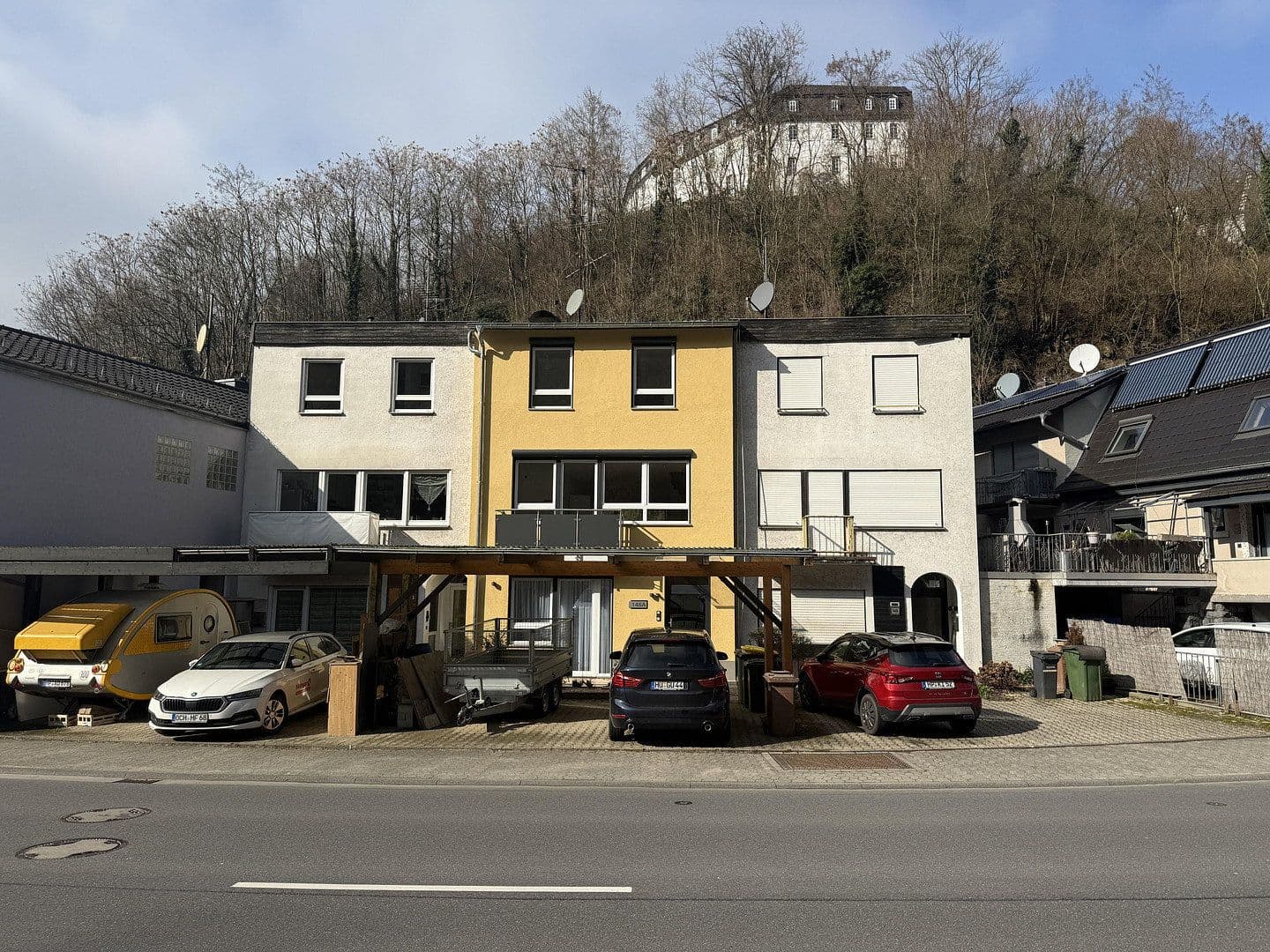 Prenájom domu 120 m², pozemek 207 m², Nibelungenstraße 146A, Bensheim, Hesensko Prenájom domu 120 m², pozemek 207 m², Nibelungenstraße 146A, Bensheim, Hesensko
