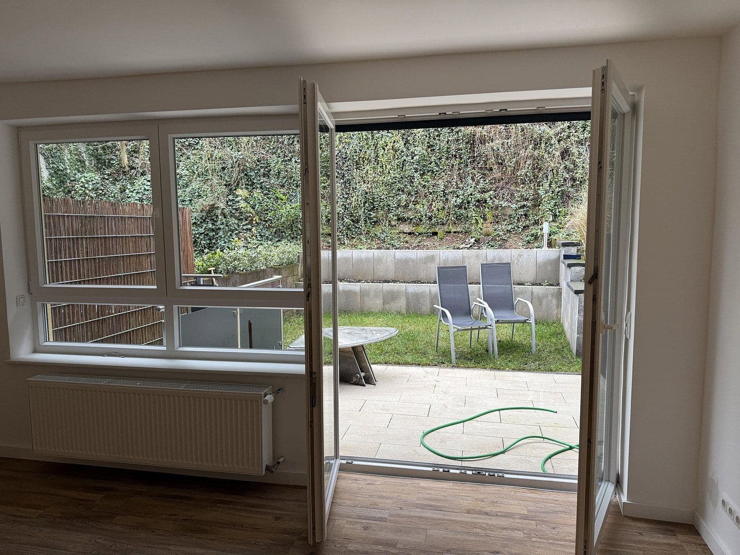 Prenájom domu 120 m², pozemek 207 m², Nibelungenstraße 146A, Bensheim, Hesensko Prenájom domu 120 m², pozemek 207 m², Nibelungenstraße 146A, Bensheim, Hesensko