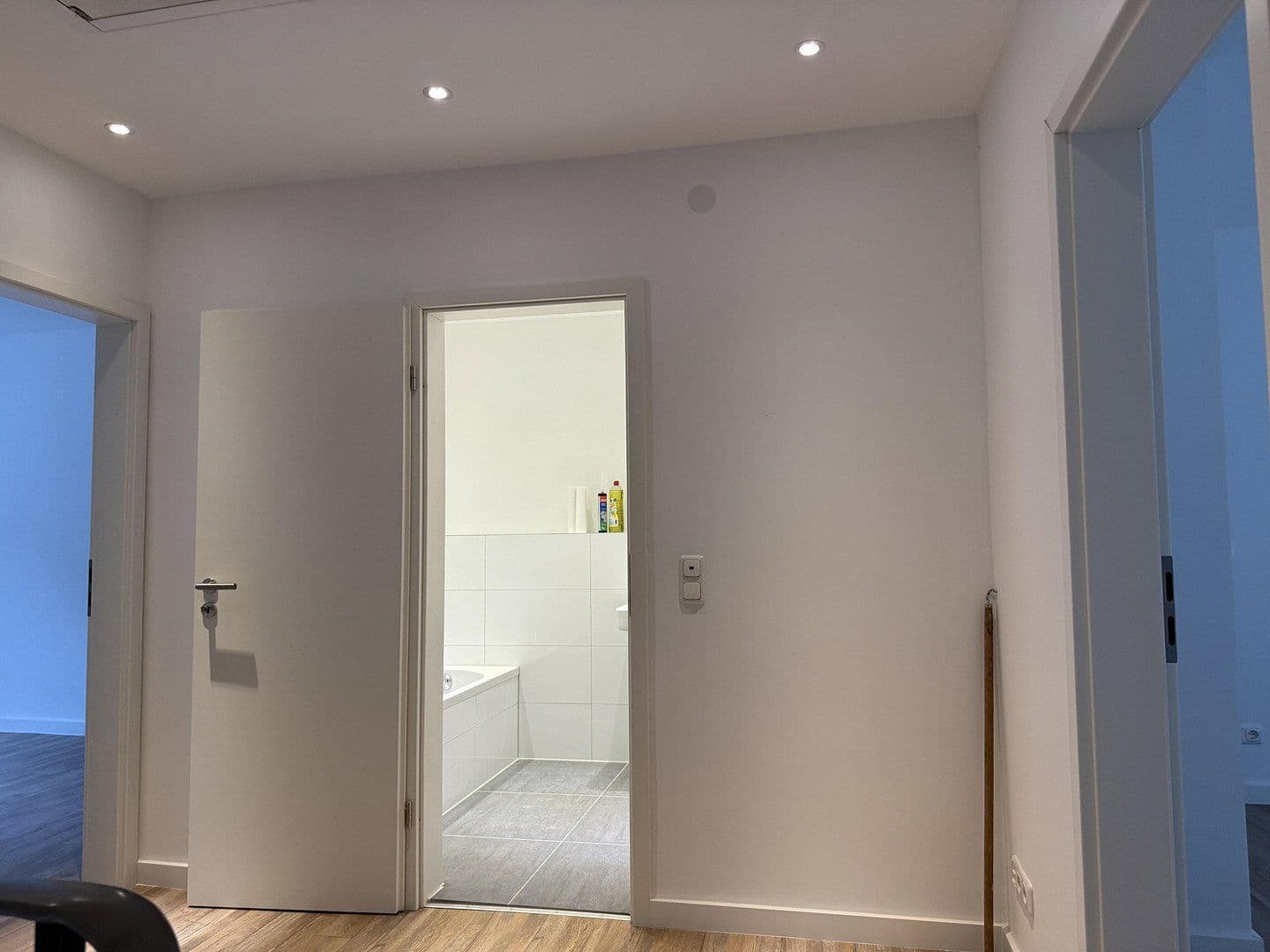 Prenájom domu 120 m², pozemek 207 m², Nibelungenstraße 146A, Bensheim, Hesensko Prenájom domu 120 m², pozemek 207 m², Nibelungenstraße 146A, Bensheim, Hesensko
