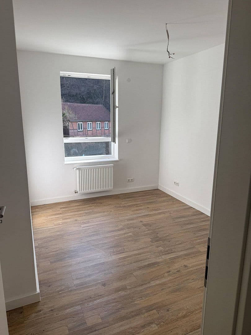 Prenájom domu 120 m², pozemek 207 m², Nibelungenstraße 146A, Bensheim, Hesensko Prenájom domu 120 m², pozemek 207 m², Nibelungenstraße 146A, Bensheim, Hesensko