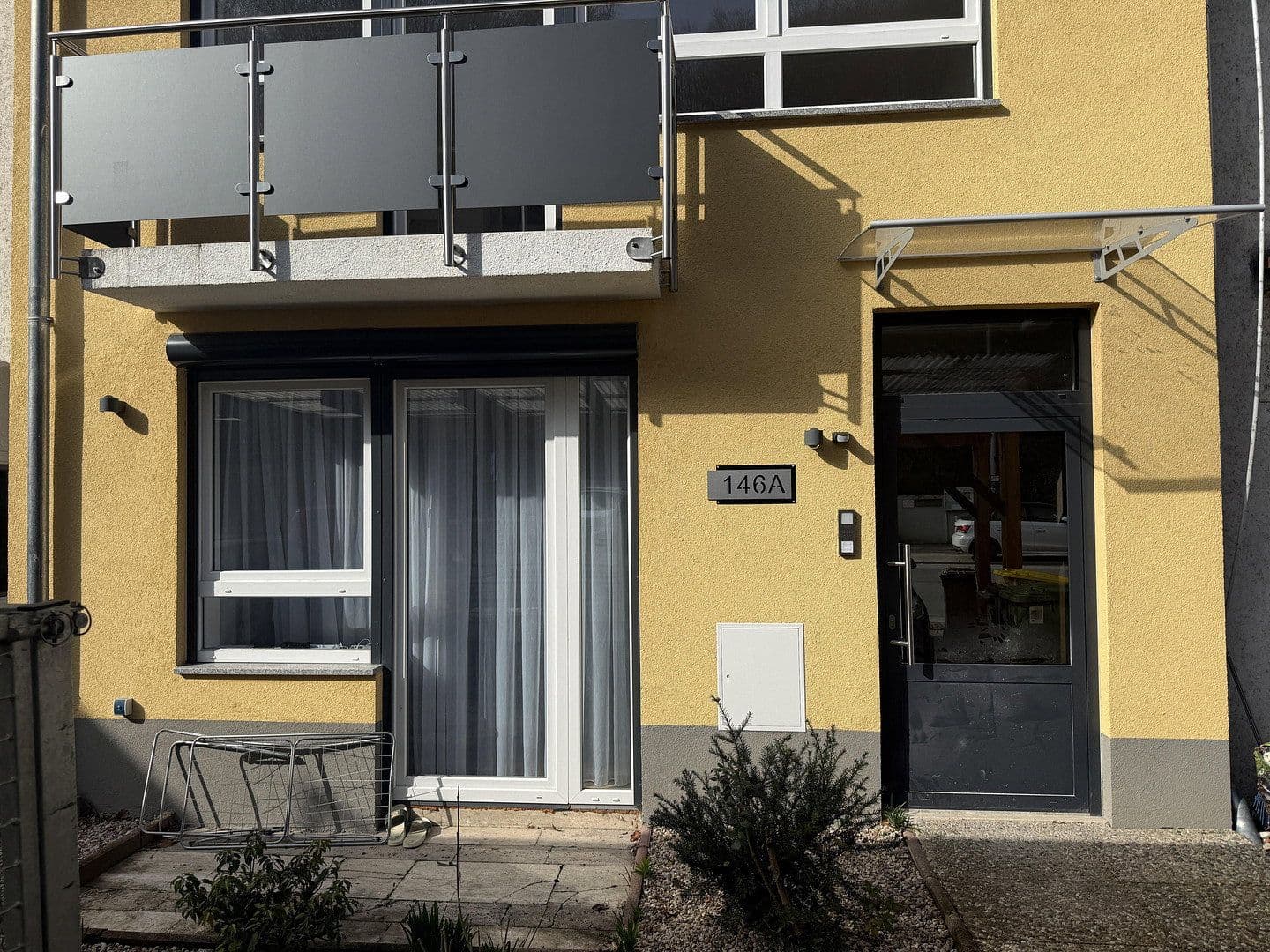 Prenájom domu 120 m², pozemek 207 m², Nibelungenstraße 146A, Bensheim, Hesensko Prenájom domu 120 m², pozemek 207 m², Nibelungenstraße 146A, Bensheim, Hesensko